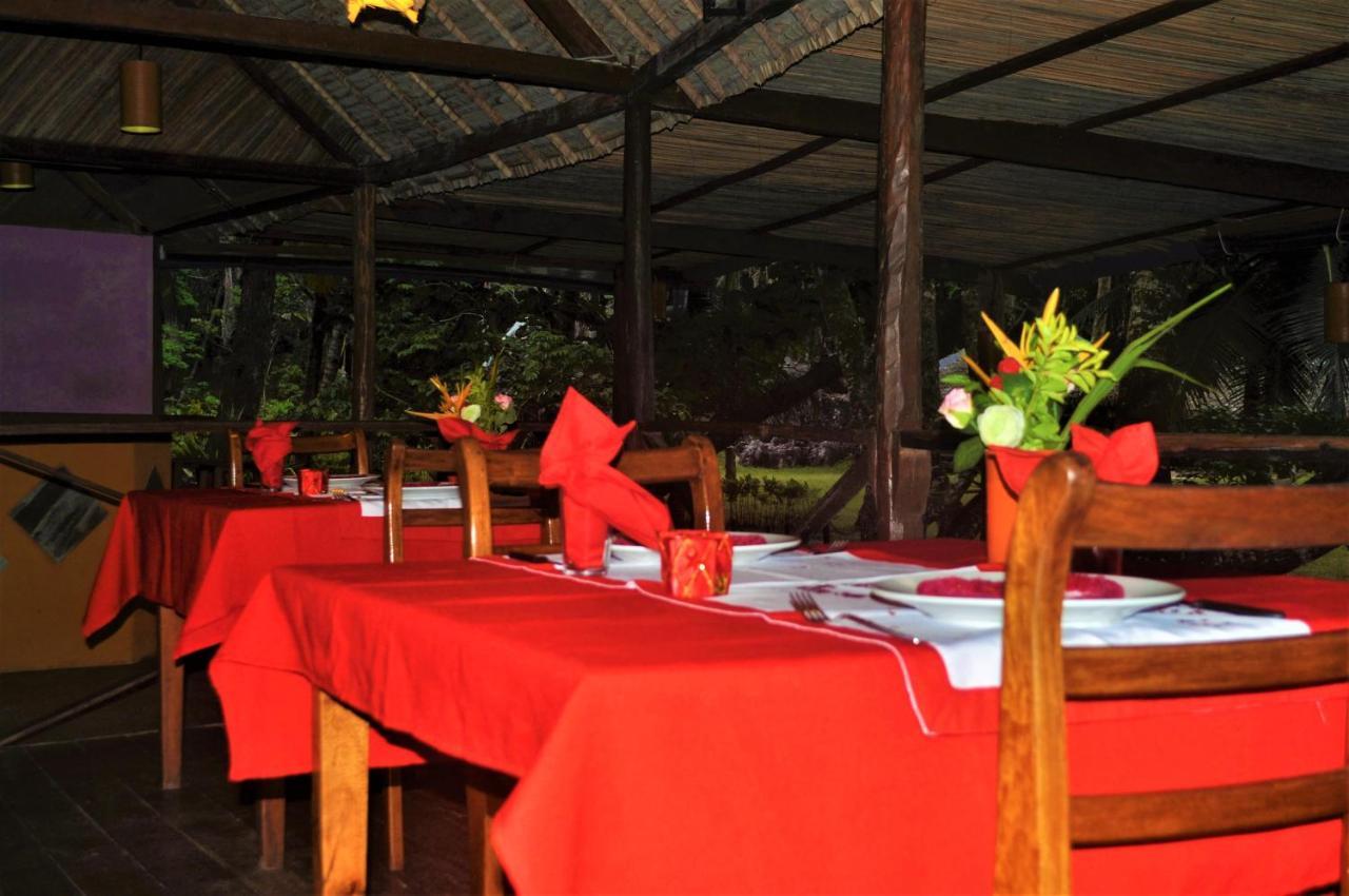 Natiora Green Lodge Ile Sainte-Marie Buitenkant foto